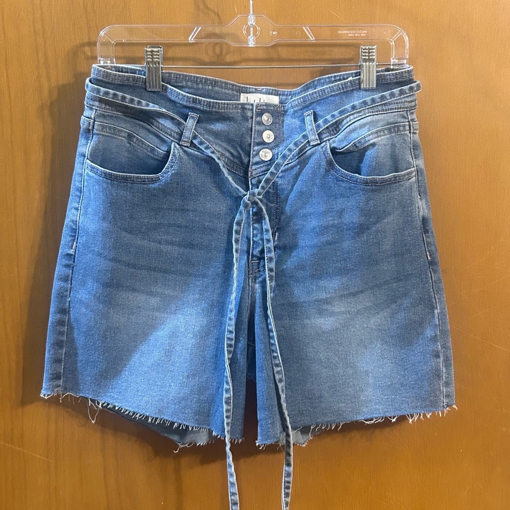 Nicole Miller NY Soho High Rise Tie Denim Shorts Size 8